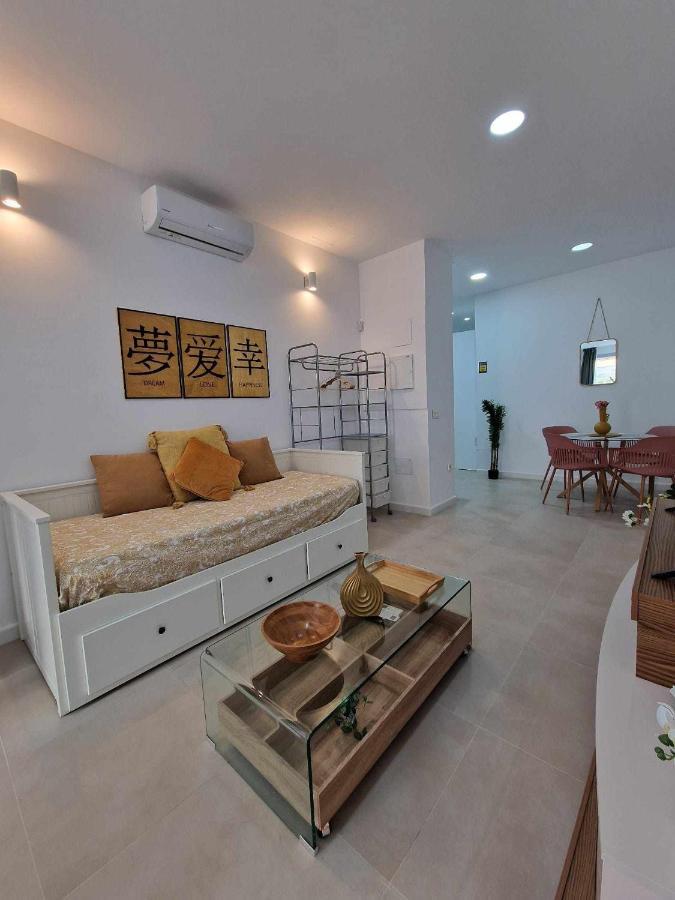 Moderno Apartamento 3 En Calle Marmoles Malaga Bagian luar foto