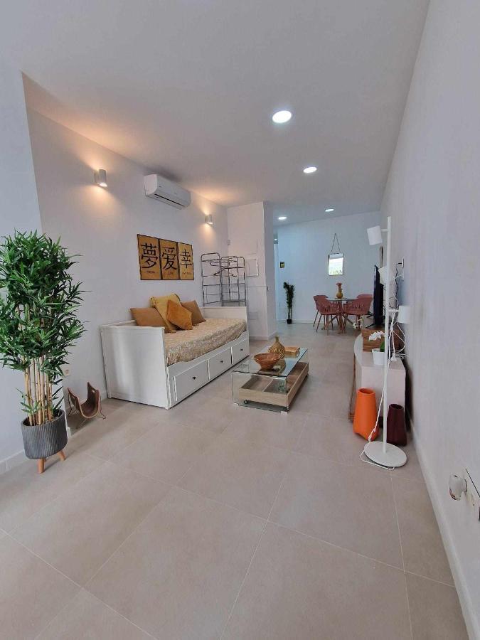 Moderno Apartamento 3 En Calle Marmoles Malaga Bagian luar foto
